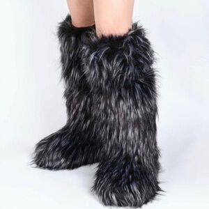Stylish Black Faux Fur Boots
